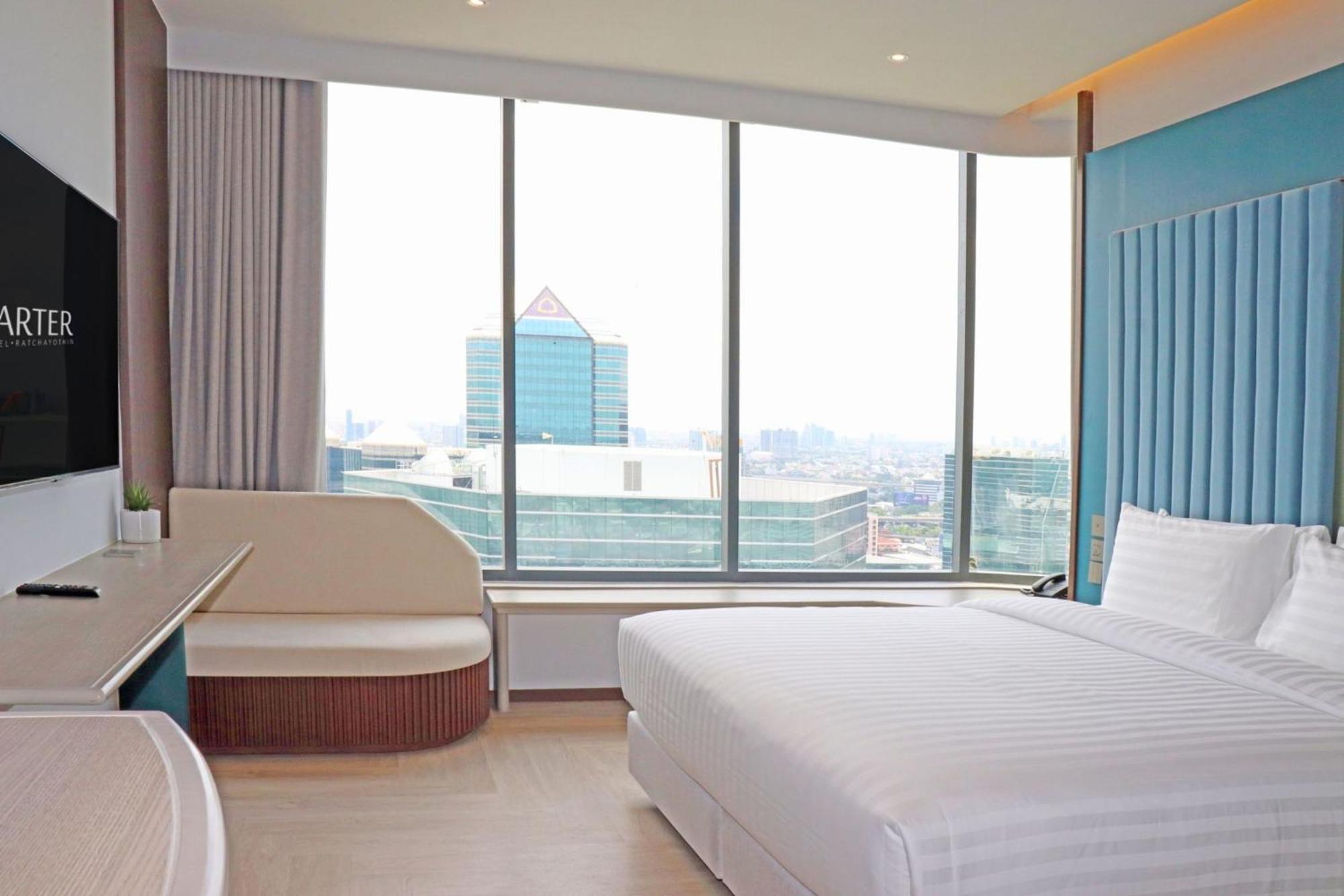The Quarter Ratchayothin By Uhg Bangkok Exterior foto